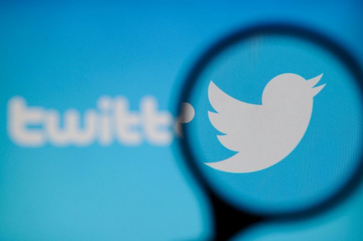 Doi foști angajați ai Twitter au fost acuzați de spionaj pentru Arabia Saudită