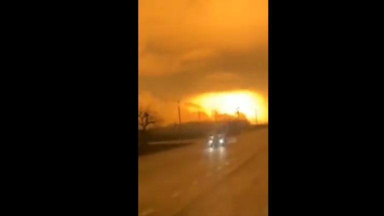 VIDEO. Au început rușii atacul cu rachete termobarice asupra Ucrainei? Explozie uriașă în orașul Cerkasî, situat în sud-estul capitalei Kiev